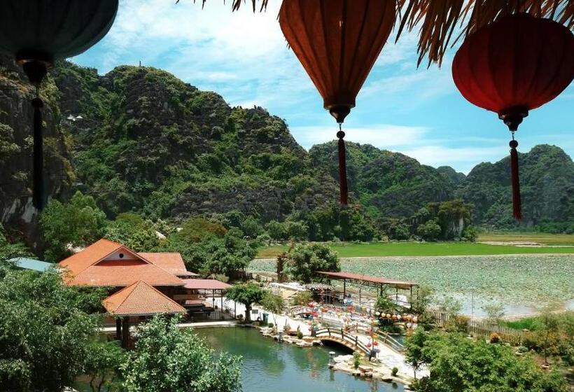 غرفة عائلية, Mua Caves Ecolodge