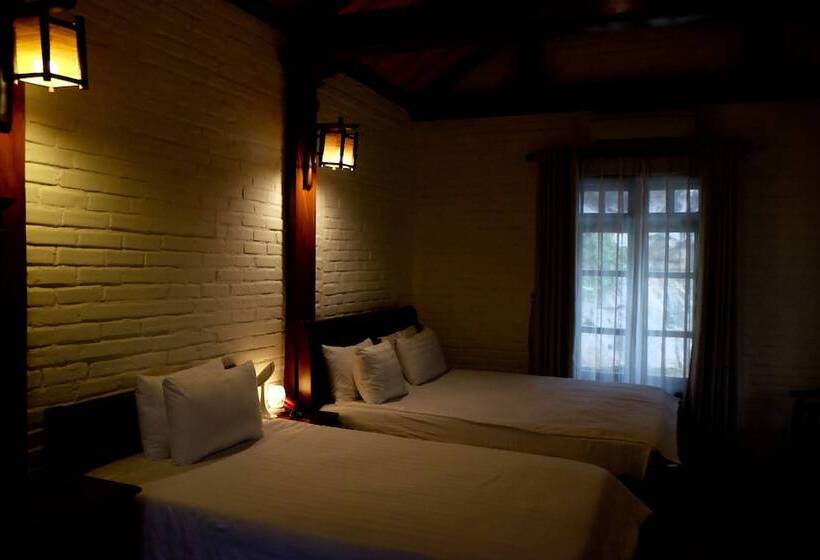 غرفة عائلية, Mua Caves Ecolodge