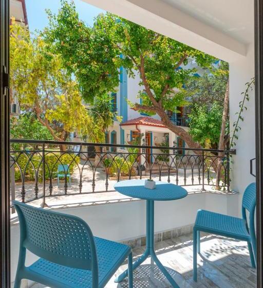 חדר משפחתי, Payam