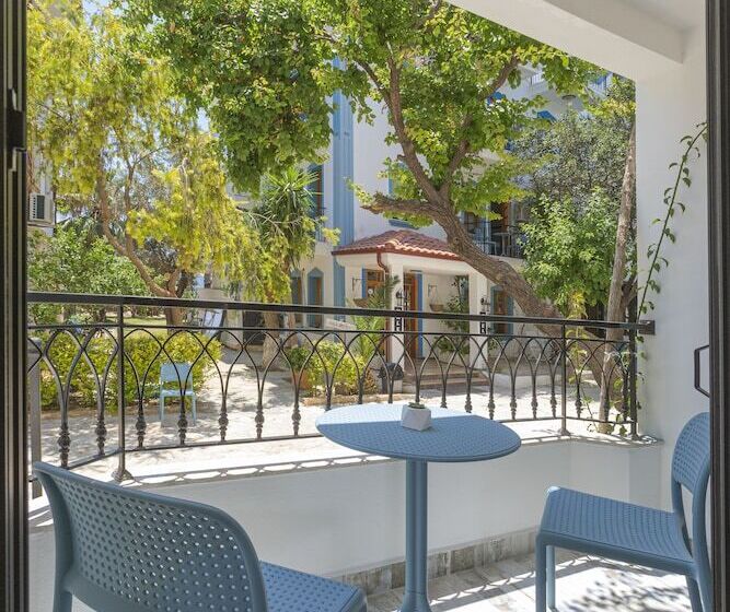 חדר משפחתי, Payam