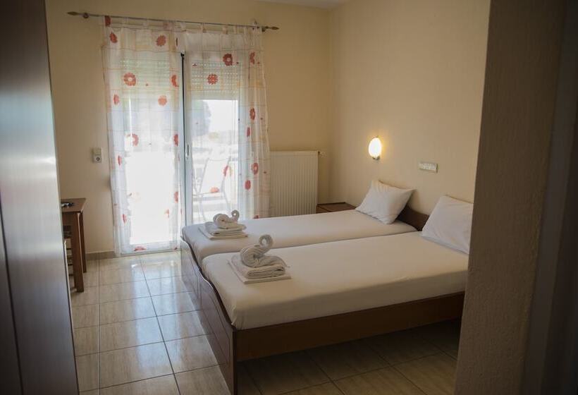 غرفة كلاسيكية مطلّة علي البحر, Pension Delfini