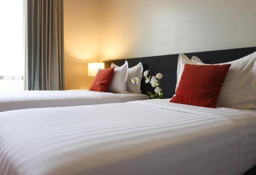 اتاق اجرایی, Privato Quezon City