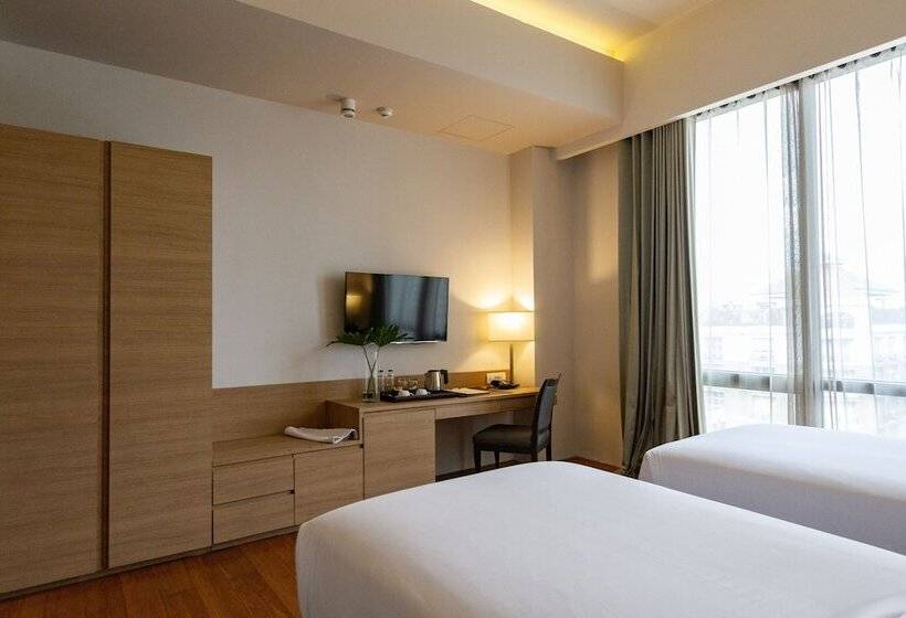 اتاق اجرایی, Privato Quezon City