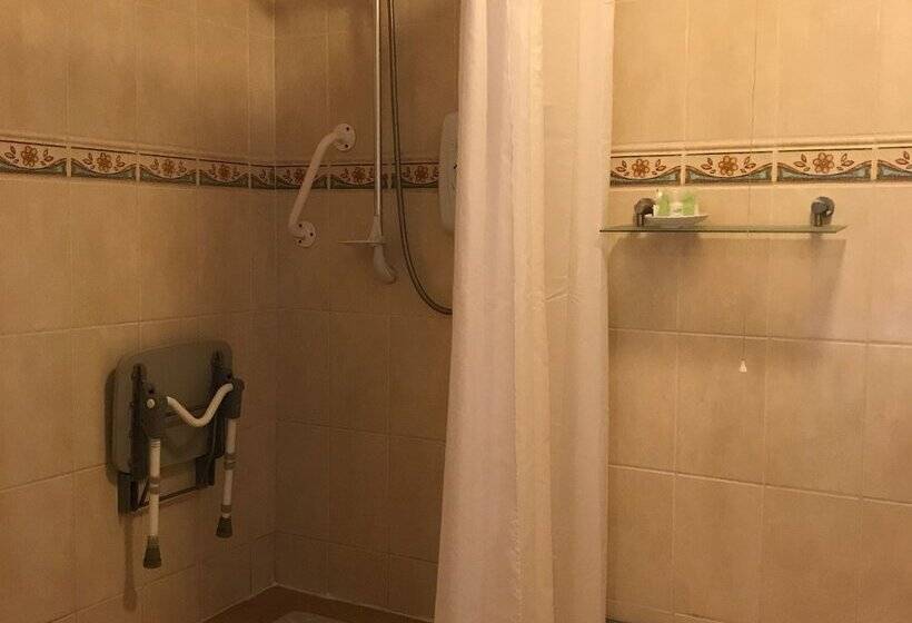 Номер Стандарт, The Star Inn