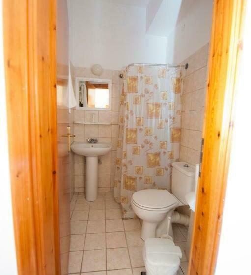 オーシャンビュースタンダードルームバルコニー付き, Veroniki