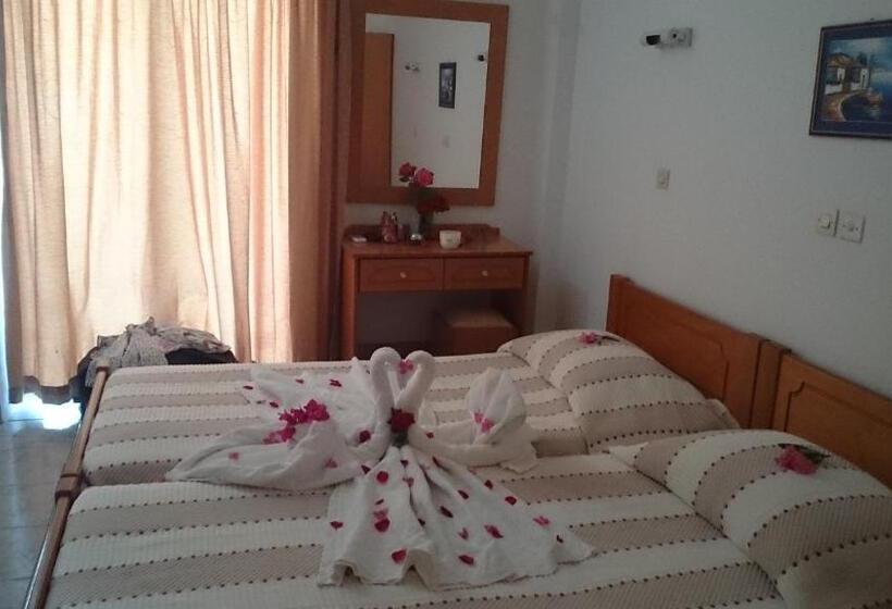 オーシャンビュースタンダードルーム, Veroniki