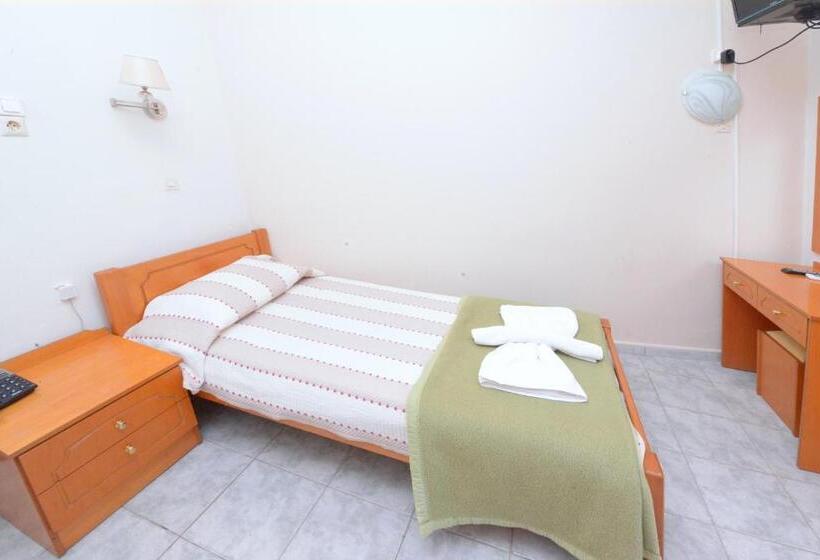 ガーデンビュースタンダードルーム, Veroniki