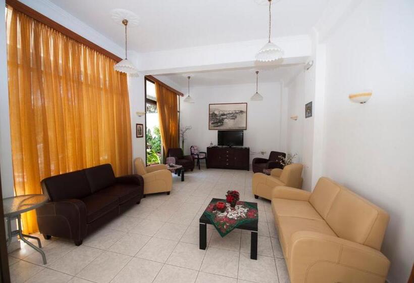 Triple Room Sea View, Veroniki