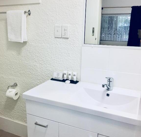 家庭间, Balonne River Motor Inn