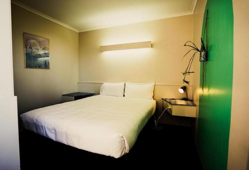 标准间, Parklane Motel