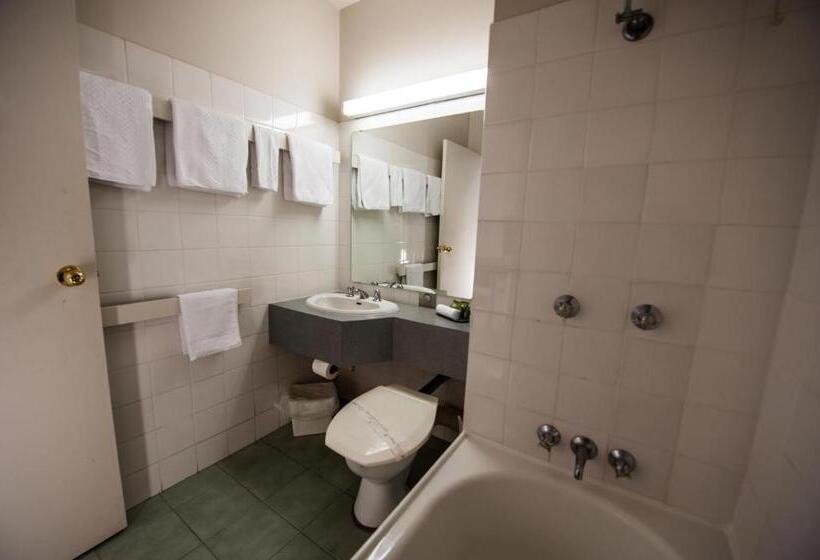 패밀리 아파트, Parklane Motel