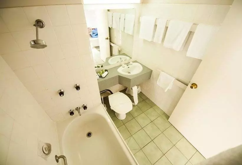 اتاق استاندارد, Parklane Motel
