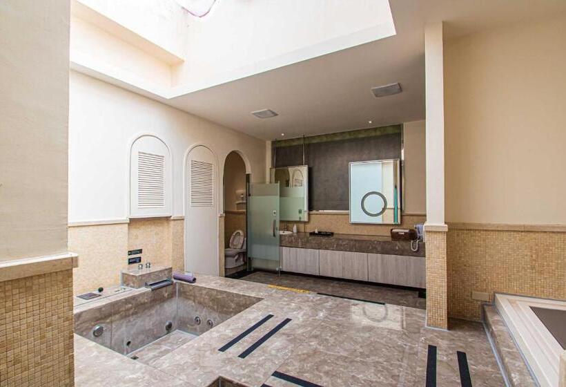 اتاق استاندارد, Six Star Motel  Zhongli