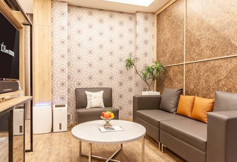 اتاق لوکس چهار تخته, Six Star Motel  Zhongli