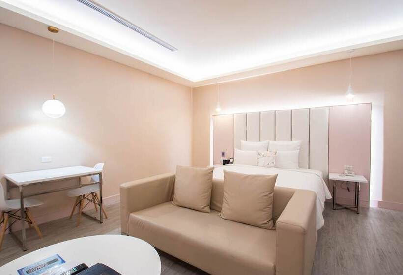 اتاق لوکس, Six Star Motel  Zhongli