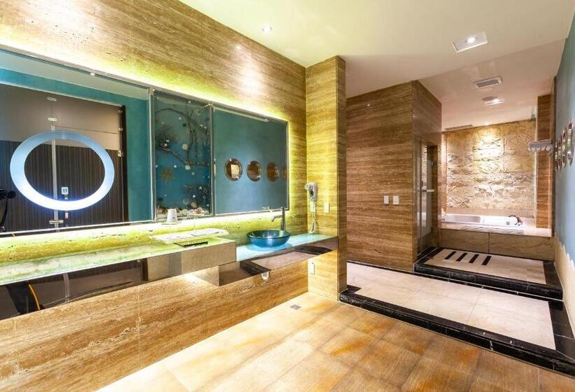 اتاق استاندارد, Six Star Motel  Zhongli