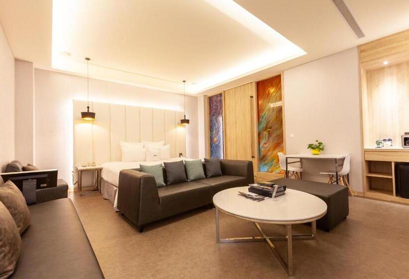 اتاق استاندارد, Six Star Motel  Zhongli