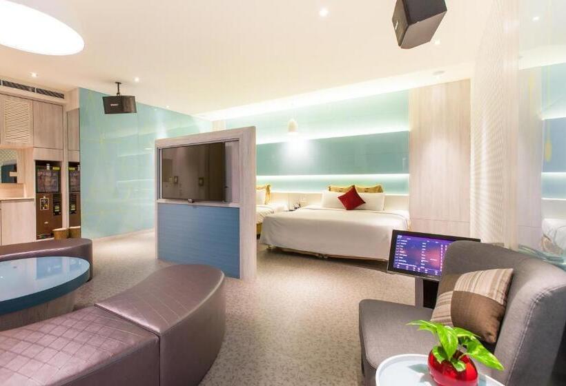 اتاق لوکس چهار تخته, Six Star Motel  Zhongli