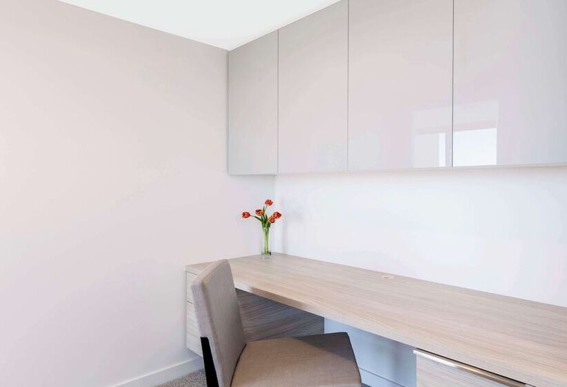 آپارتمان مدیریتی 2 خوابه, The Milton Brisbane