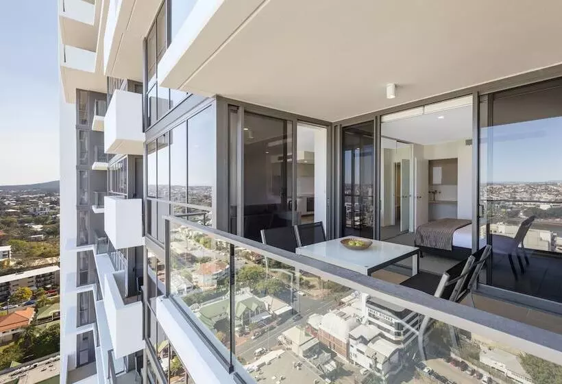 一ベッドルームエクゼクティブアパートメント, The Milton Brisbane