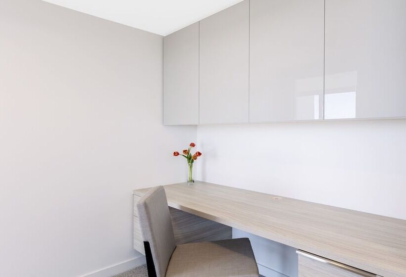 آپارتمان مدیریتی 2 خوابه, The Milton Brisbane