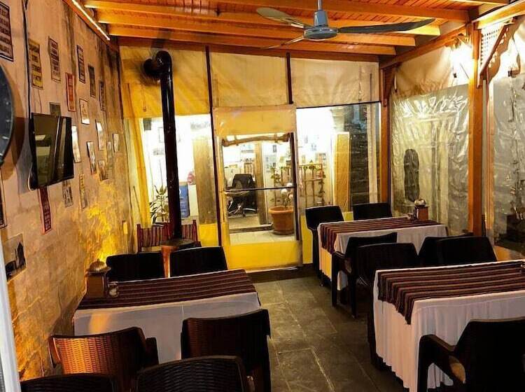 スタンダードトリプルルーム, Dostlar Konagi Butik Otel