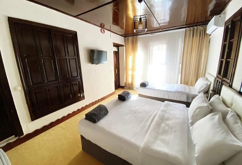 スタンダードトリプルルーム, Dostlar Konagi Butik Otel