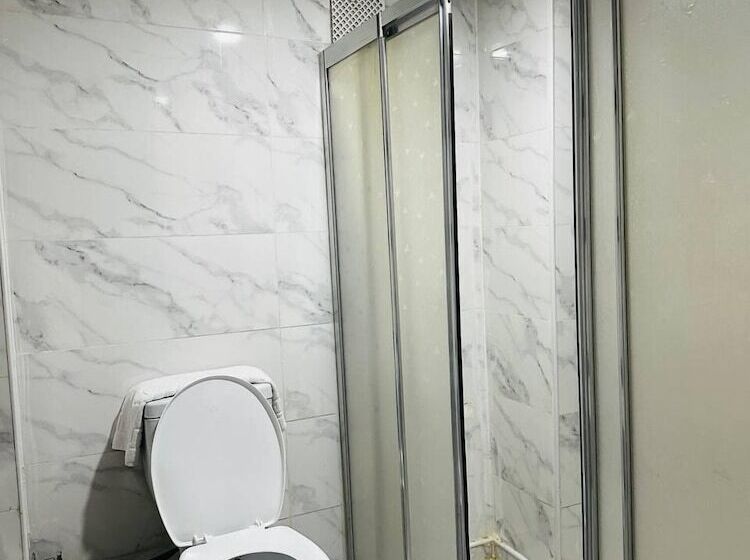 اتاق استاندارد سه نفره, Dostlar Konagi Butik Otel