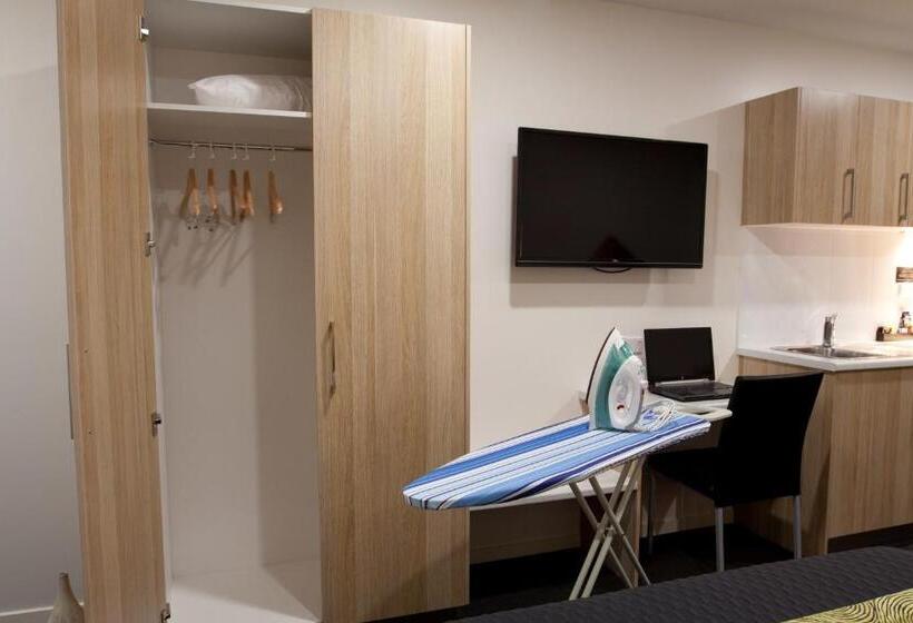 اتاق استاندارد یک تخته با تخت دونفره بزرگ, Abode37 Motel Emerald