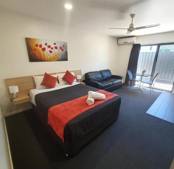 스탠다드 스튜디오, Abode37 Motel Emerald