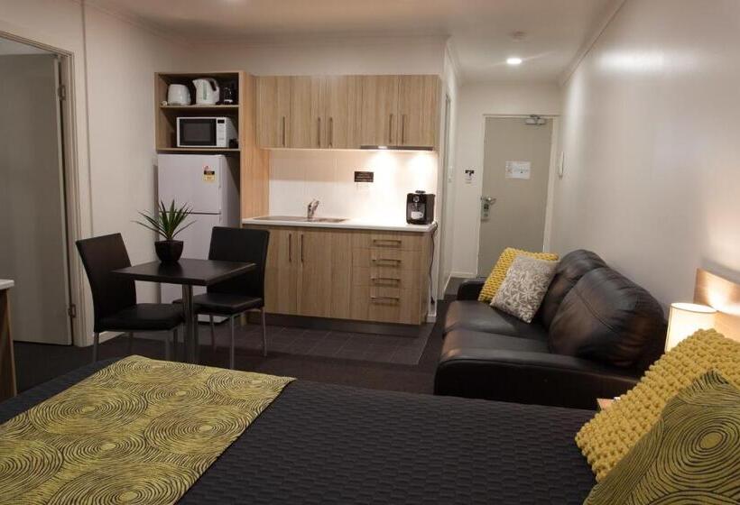 اتاق خانوادگی, Abode37 Motel Emerald