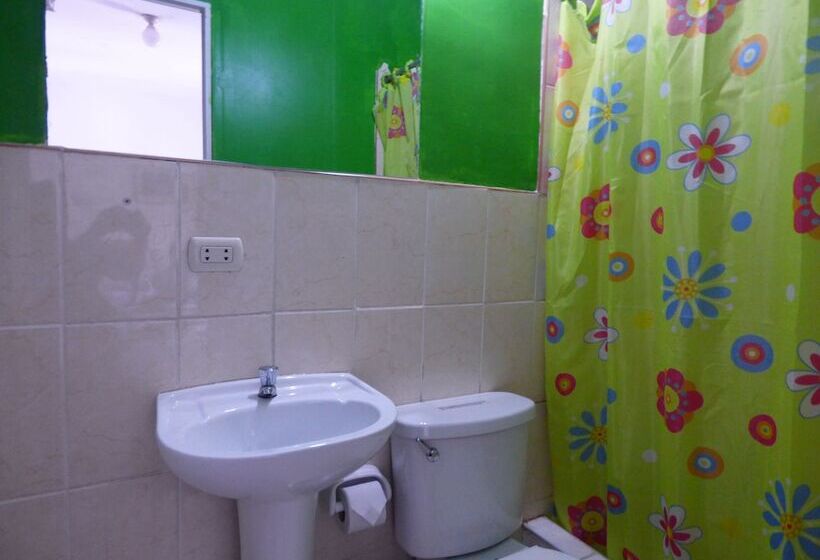חדר סטנדרט עם מרפסת, Peruvian Hostal