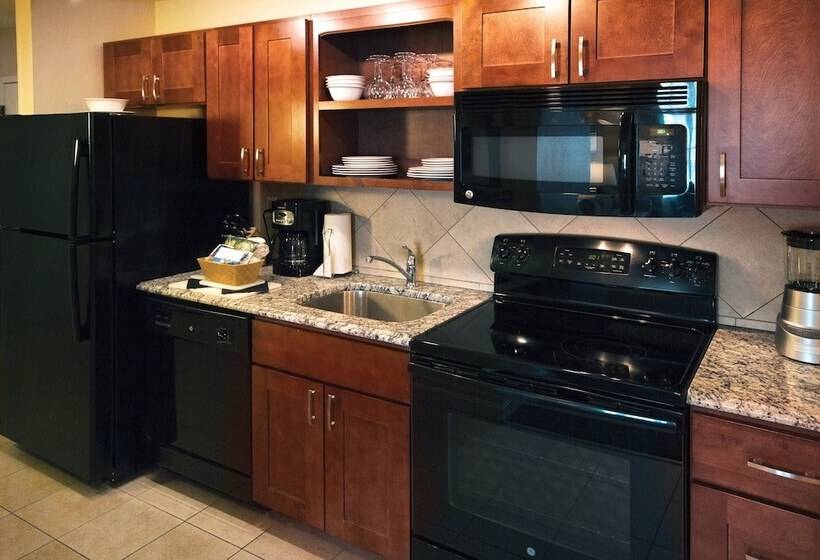 جناح, Club Wyndham Long Wharf