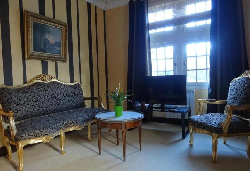 جناح جونيور, Hostellerie Les Gorges De L Aveyron