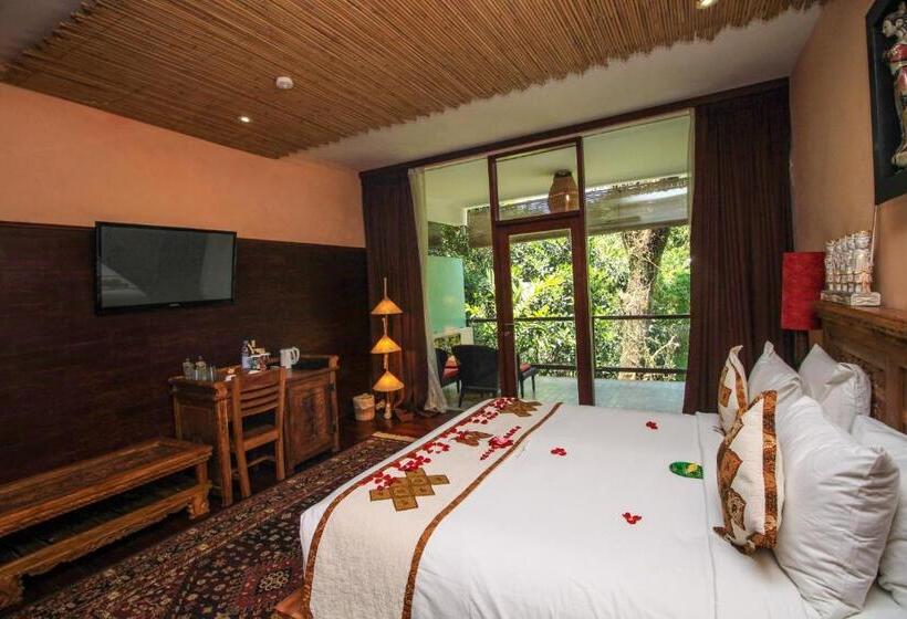 デラックススイート, Jungle Retreat By Kupu Kupu Barong