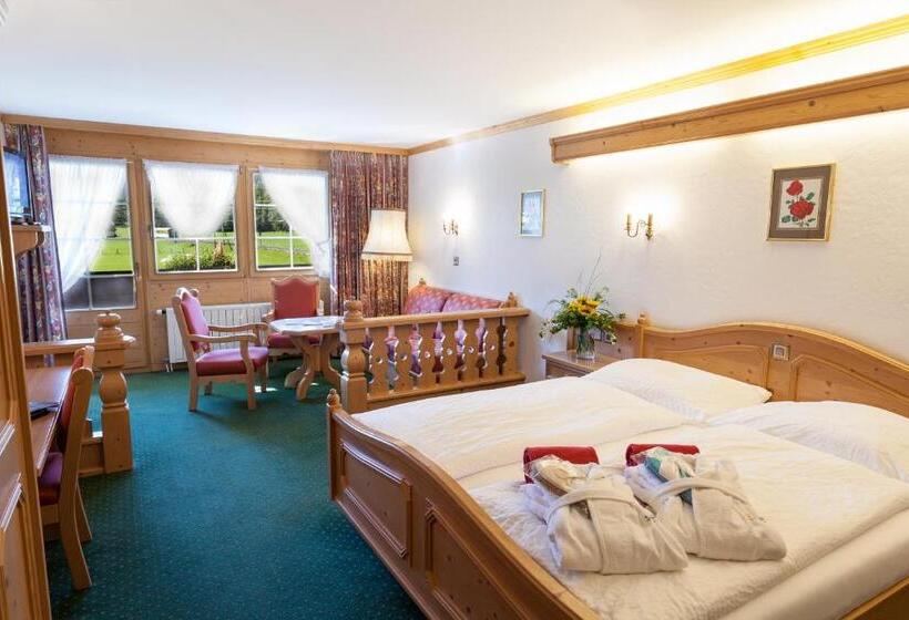 جناح جونيور مطل على الجبل, Simmenhof