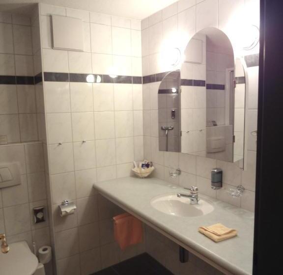 غرفة قياسية فردية, Simmenhof