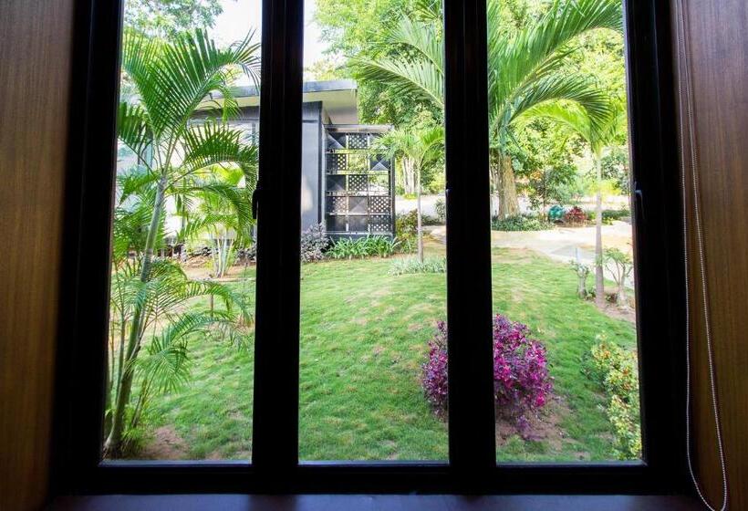 בקתה, Sunshine Paradise Resort