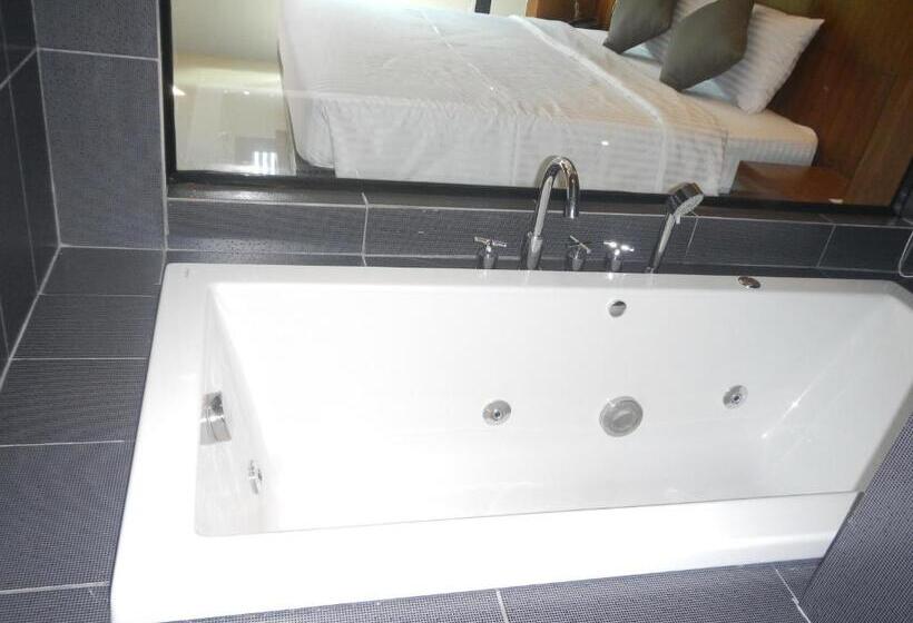 בקתה, Sunshine Paradise Resort