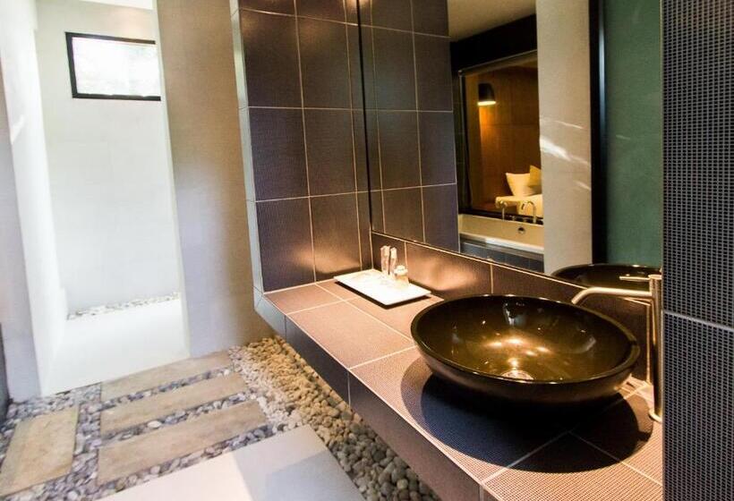 בקתה, Sunshine Paradise Resort