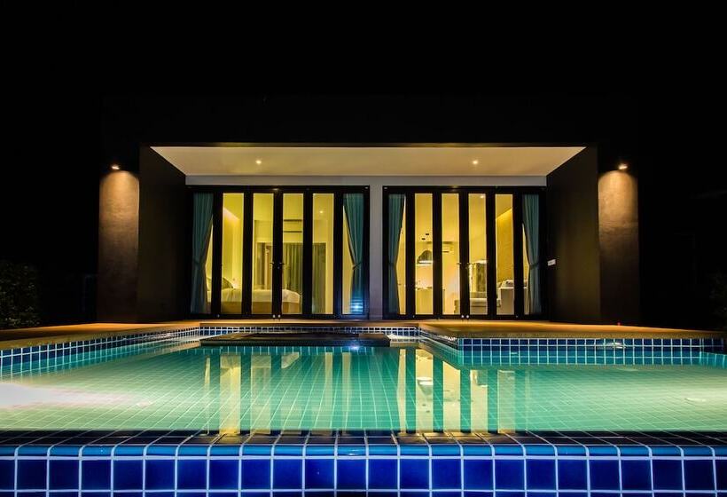 וילה עם חדר שינה אחד ובריכת שחיה, Sunshine Paradise Resort