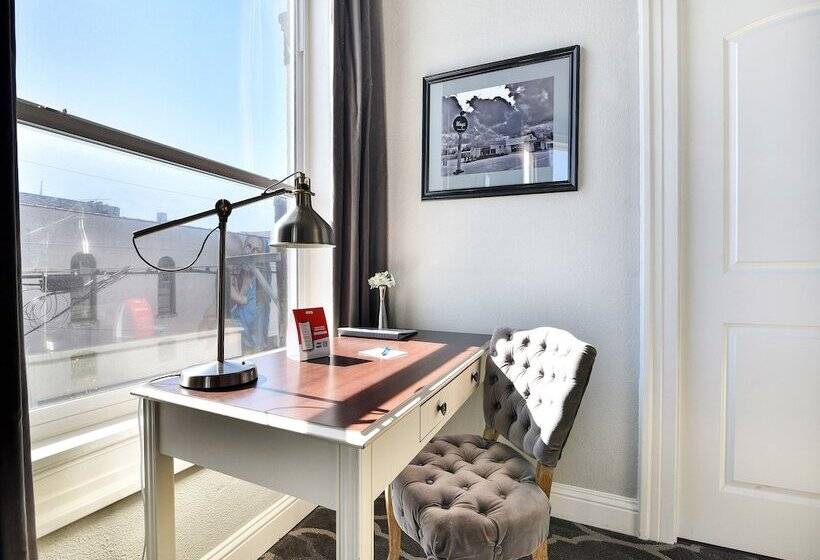 エクゼクティブルーム, The Dilworth Inn