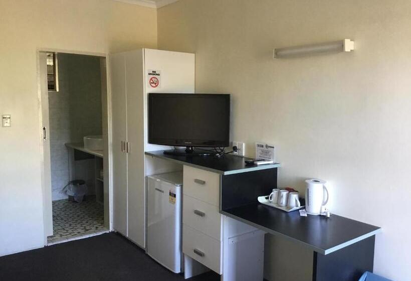 غرفة قياسية, The Metropolitan