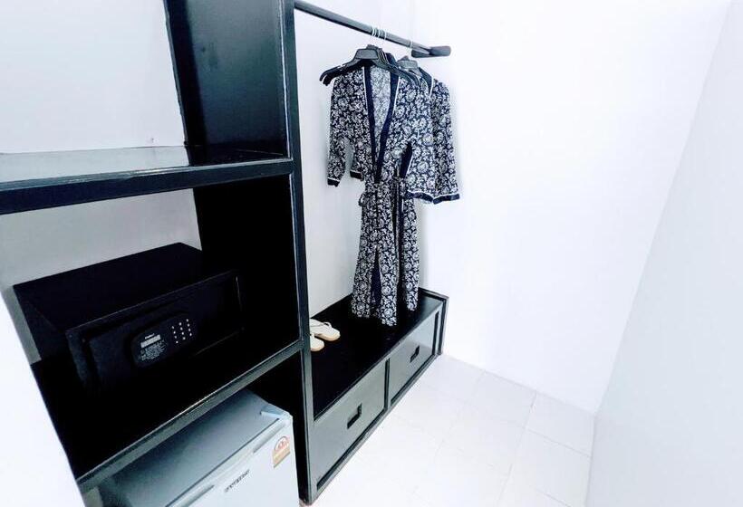 プールの見えるデラックスルーム, Mary Beach Hotel & Resort