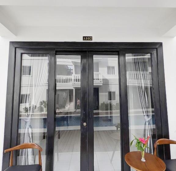 プールの見えるデラックスルーム, Mary Beach Hotel & Resort