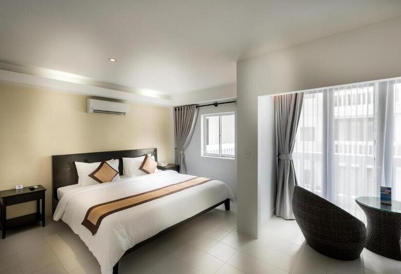 プールの見えるデラックスルーム, Mary Beach Hotel & Resort