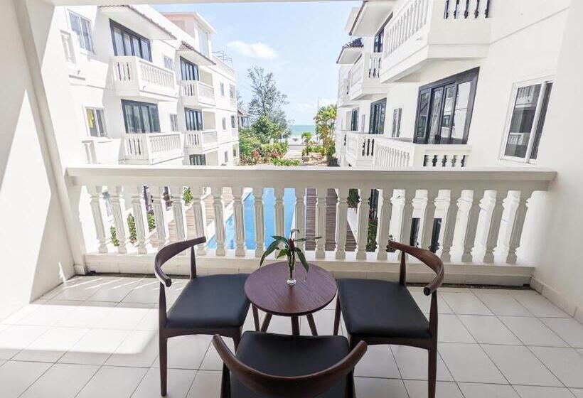 Triple Room Sea View, Mary Beach Hotel & Resort