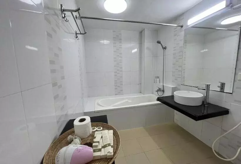 Deluxe-huone Allasnäkymä, Mary Beach Hotel & Resort