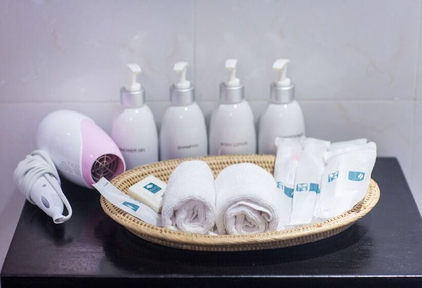 プールの見えるデラックスルーム, Mary Beach Hotel & Resort