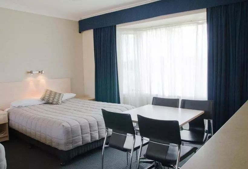 Deluxe-perhehuone, Baybrook Motor Inn
